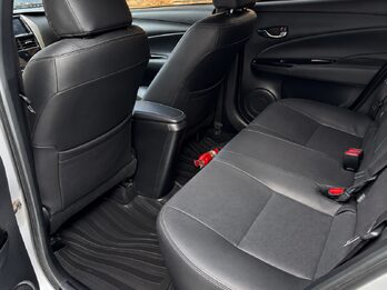 TOYOTA YARIS 1.5 XLS PACK CVT -  AÑO 2.021