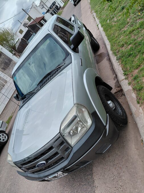 Ranger muy buena 3.0 power stroke cubiertas nuevas anda 10 puntos