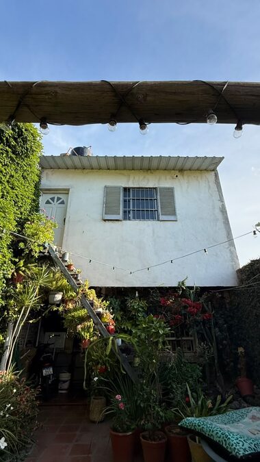 ZONA BLAS PARERA Y CRESPO - CASA 3 DORM APTA CRÉDITO HIPOTECARIO | USD 95.000