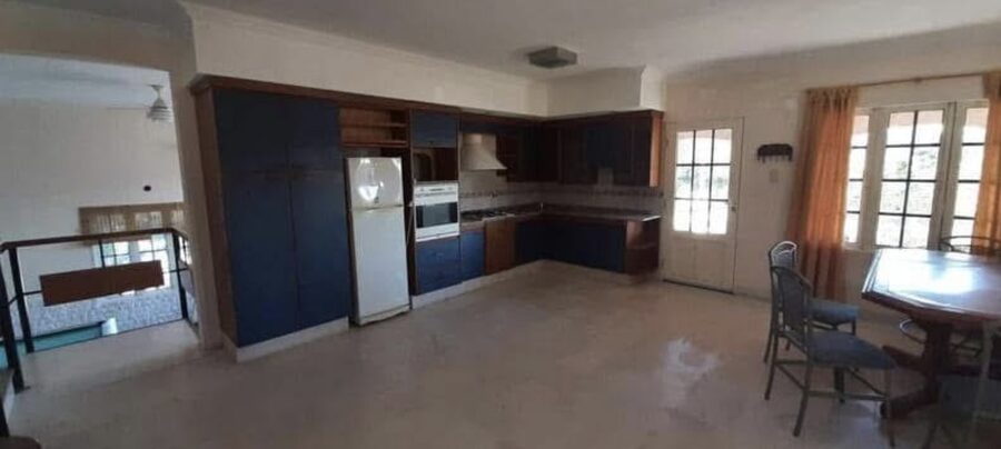 Particular vende casa quinta en Las Colinas