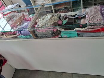 Vendo 2 Mostradores para negocio