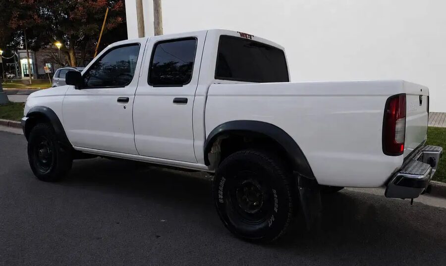 Vendo camioneta Nissan