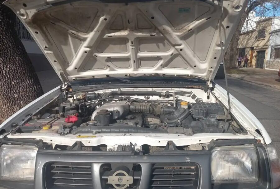 Vendo camioneta Nissan