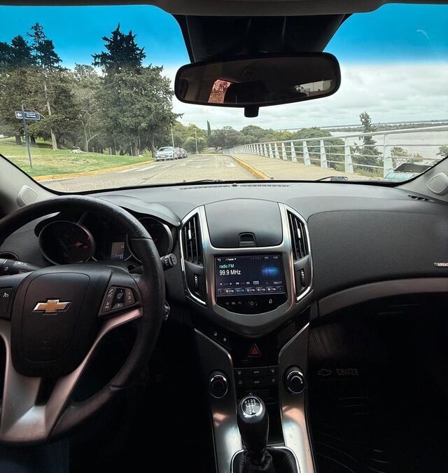 CRUZE 1.8 LT 2016