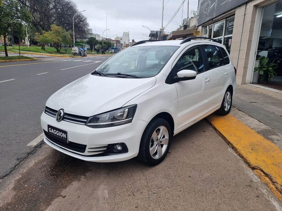 Vendo Suran 1.6 n Trendline MT / 2017