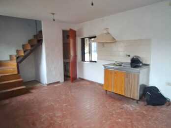 ALQUILO DEPARTAMENTO EN ZONA 5 ESQUINA