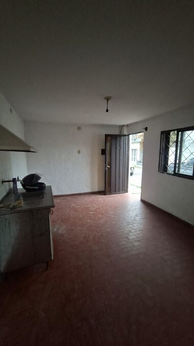 ALQUILO DEPARTAMENTO EN ZONA 5 ESQUINA