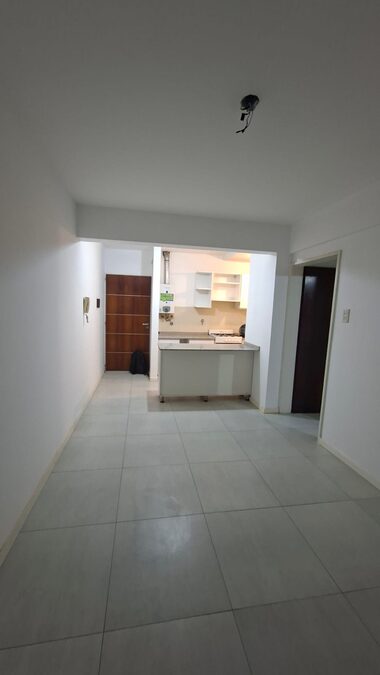 ALQUILO MODERNO DEPARTAMENTO CÉNTRICO Y A CUADRAS DE PARQUE URQUIZA