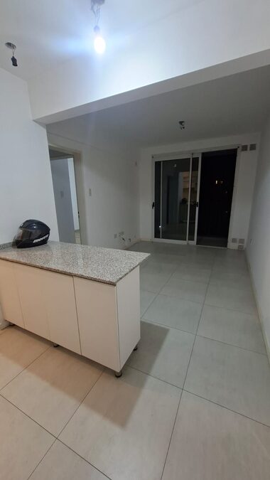 ALQUILO MODERNO DEPARTAMENTO CÉNTRICO Y A CUADRAS DE PARQUE URQUIZA
