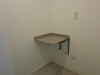 ALQUILO MODERNO DEPARTAMENTO CÉNTRICO Y A CUADRAS DE PARQUE URQUIZA