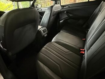 VOLKSWAGEN T-CROSS 1.0 200TSI HIGHLINE AT L/24 - AÑO 2.025