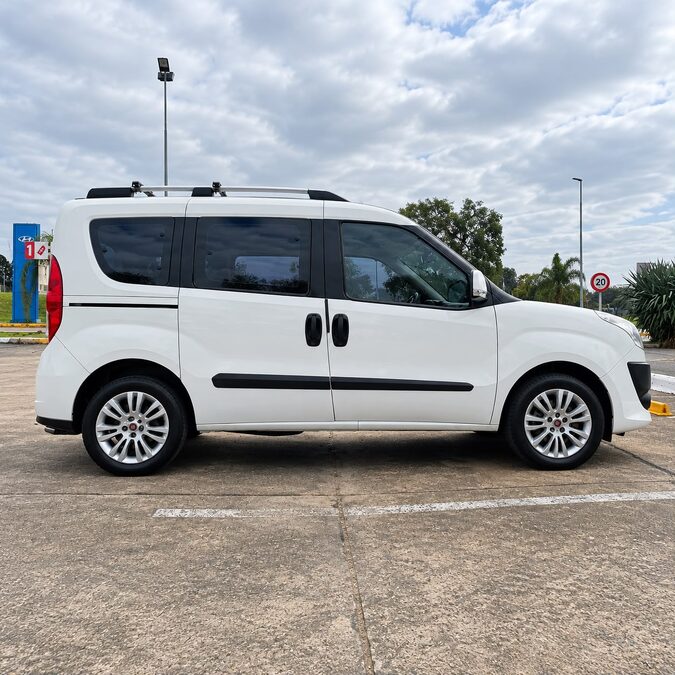 FIAT DOBLO 1.4 ACTIVE 16v FAMILY 7AS - AÑO 2.014
