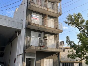 VENTA - Monoambiente en calle Perón y Echagüe