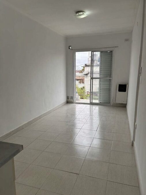 VENTA - Monoambiente en calle Perón y Echagüe