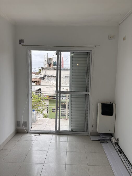 VENTA - Monoambiente en calle Perón y Echagüe