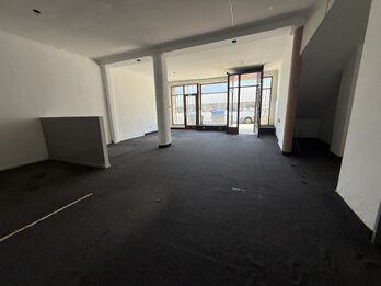 ALQUILER LOCAL COMERCIAL 114 M2 - Pellegrini y España
