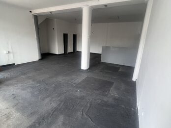 ALQUILER LOCAL COMERCIAL 114 M2 - Pellegrini y España