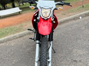 VENDO TORNADO 2024 CON 3 MIL KM