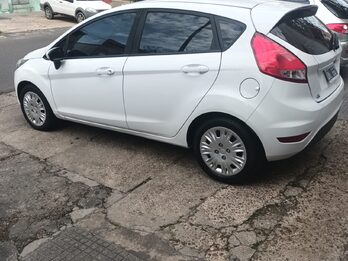 FORD FIESTA KINETIC 2015