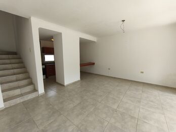 ALQUILO DÚPLEX EL GUAYACAN