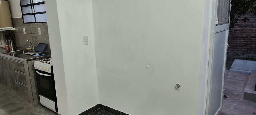 DUEÑO ALQUILA CASA,  SIN INTERMEDIARIOS, SIN GASTOS DE ESCRIBANIA NI DEPOSITO INICIAL