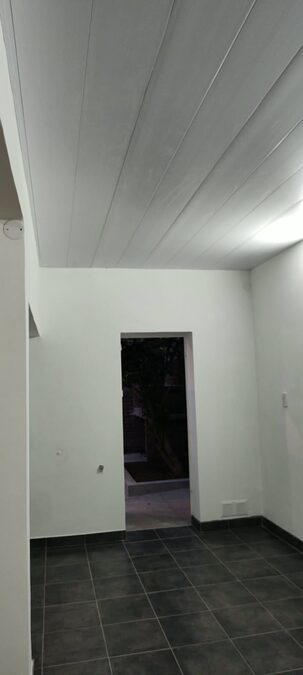 DUEÑO ALQUILA CASA,  SIN INTERMEDIARIOS, SIN GASTOS DE ESCRIBANIA NI DEPOSITO INICIAL