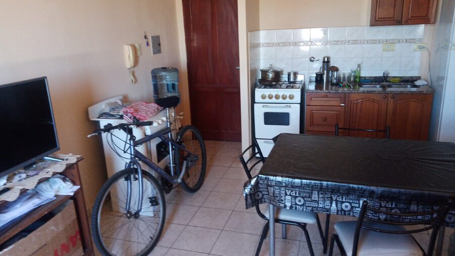 Vendo Particular dpto. 1 dorm. Rioja y Uruguay