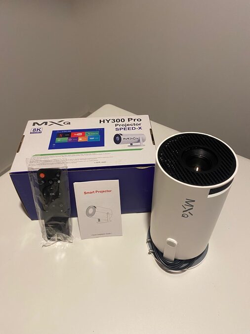 Proyector Smart MXQ HY300 Pro SPEED-X - Soporta 8K / 8K Games / WiFi / Android