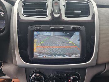Original Renault Logan Privilege 1.6 MT / 2017