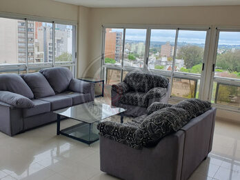 ALQUILER | ¡ESPECTACULAR PISO CON VISTA AL RÍO!