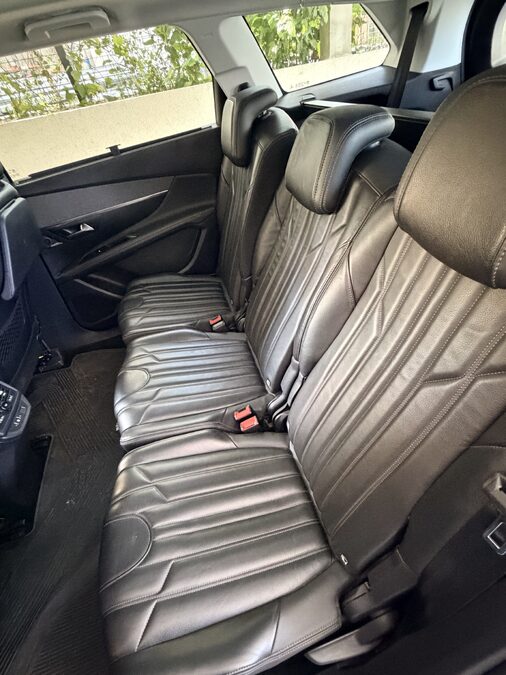 Vendo Allure Plus HDI 39.000km reales 2021 todos los servicios oficiales. Usd 27.500 negociable
