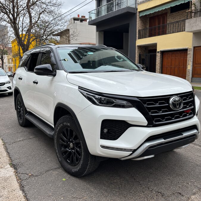 TOYOTA SW4 2.8 TDI SRX 4x4 AT 7AS - AÑO 2.021