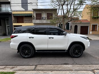TOYOTA SW4 2.8 TDI SRX 4x4 AT 7AS - AÑO 2.021
