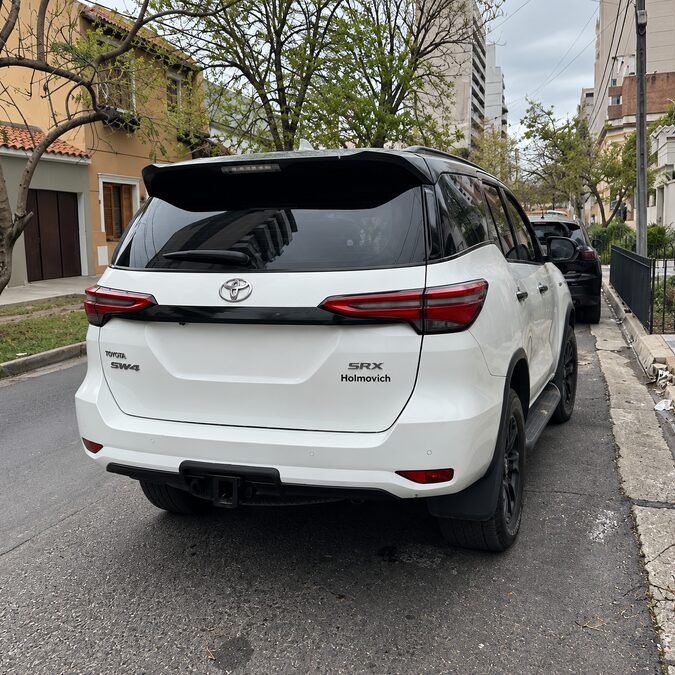 TOYOTA SW4 2.8 TDI SRX 4x4 AT 7AS - AÑO 2.021