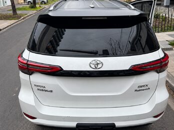 TOYOTA SW4 2.8 TDI SRX 4x4 AT 7AS - AÑO 2.021