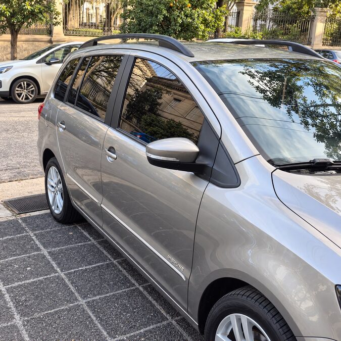 VOLKSWAGEN SURAN 1.6 MSI HIGHLINE - AÑO 2.019