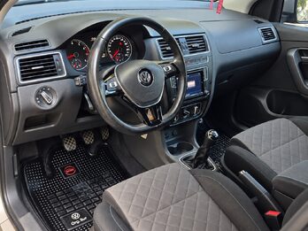 VOLKSWAGEN SURAN 1.6 MSI HIGHLINE - AÑO 2.019