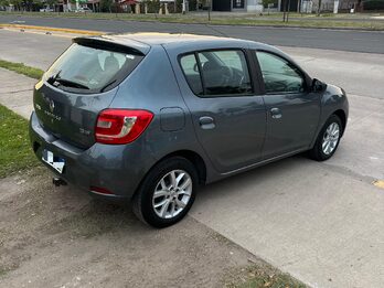Vendo Renault sandero 2017