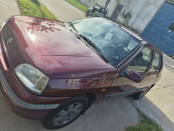 Vendo Clio '97