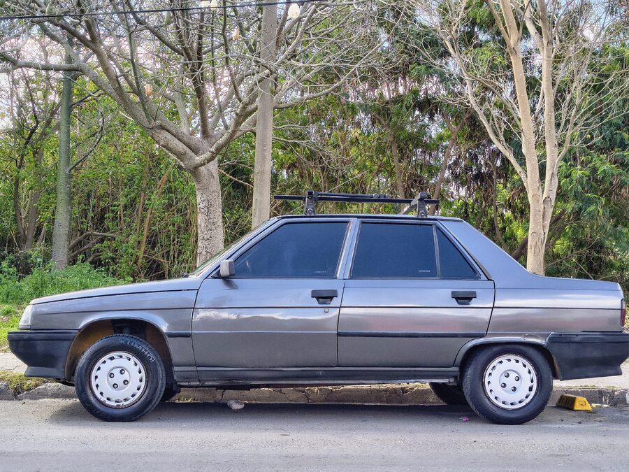 Renault 9 GTL modelo 1992 (1.6)