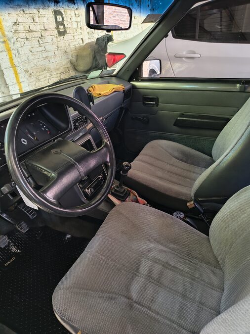 Renault 9 GTL modelo 1992 (1.6)