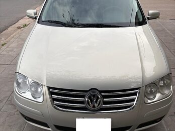 VOLKSWAGEN BORA 2.0 TRENDLINE TIPTRONIC 2011