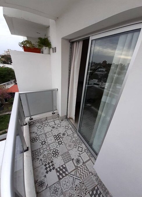 ALQUILO DEPTO 1 DORMITORIO CON COCHERA
