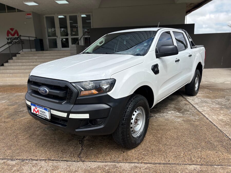 FORD RANGER 2.2 4x4 XL CB. Recibo vehículos de menor y mayor valor.