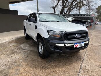 FORD RANGER 2.2 4x4 XL CB. Recibo vehículos de menor y mayor valor.