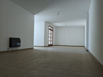 Espaciosa casa en calle bravard cerca del thompson
