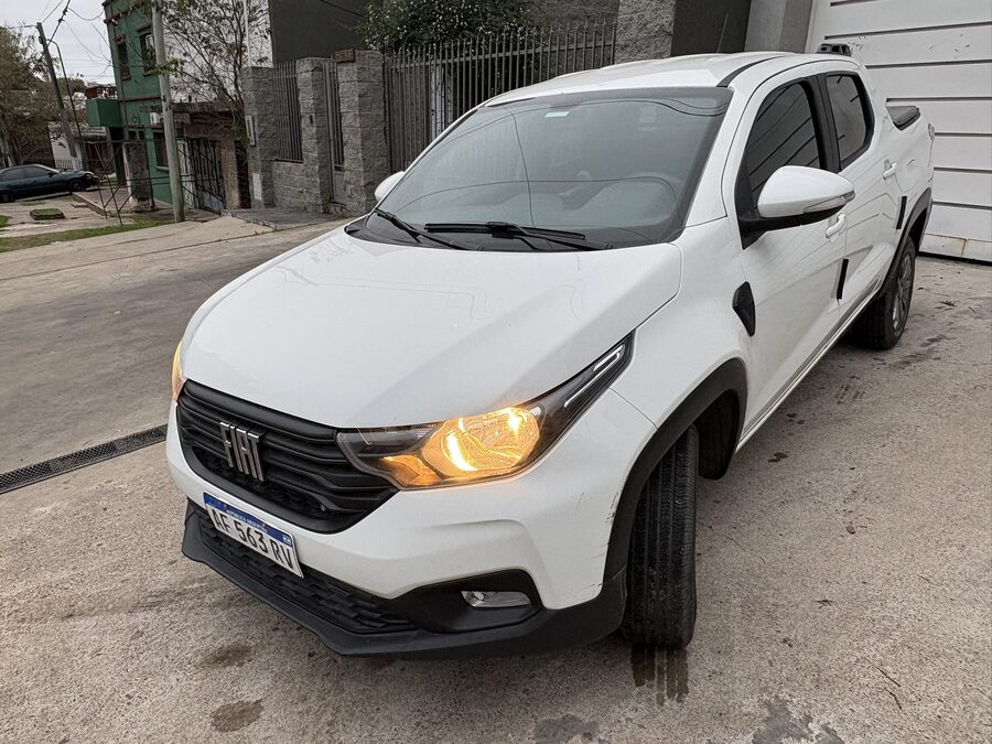Fiat strada  Freedom 2022