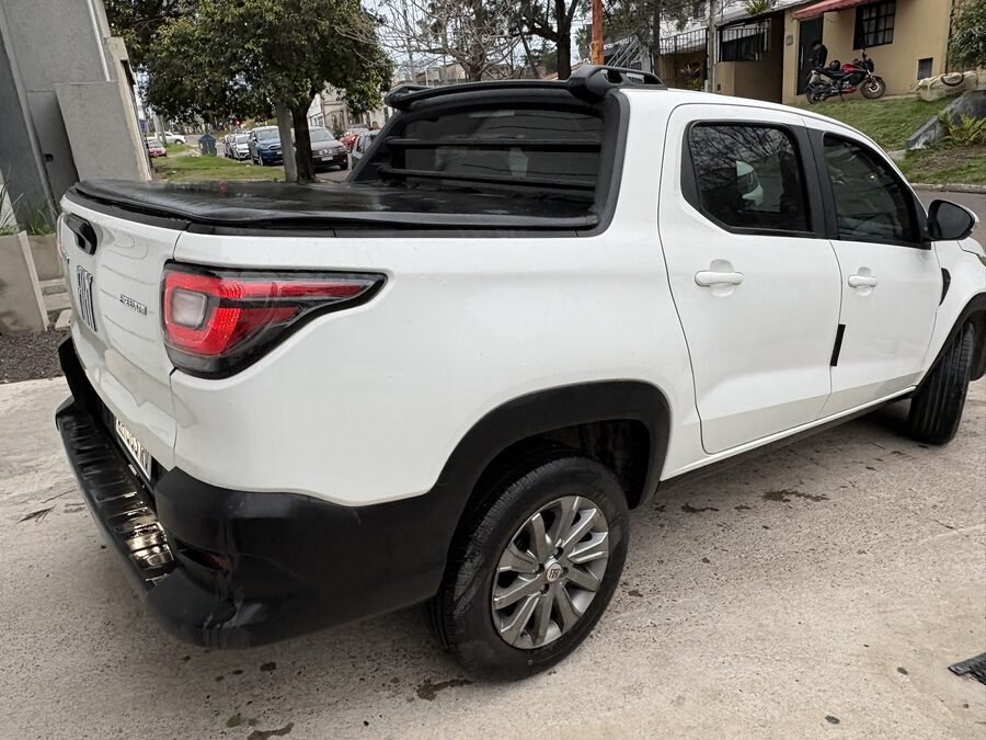 Fiat strada  Freedom 2022