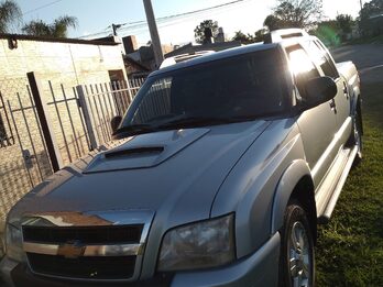 Chevrolet S10 Full