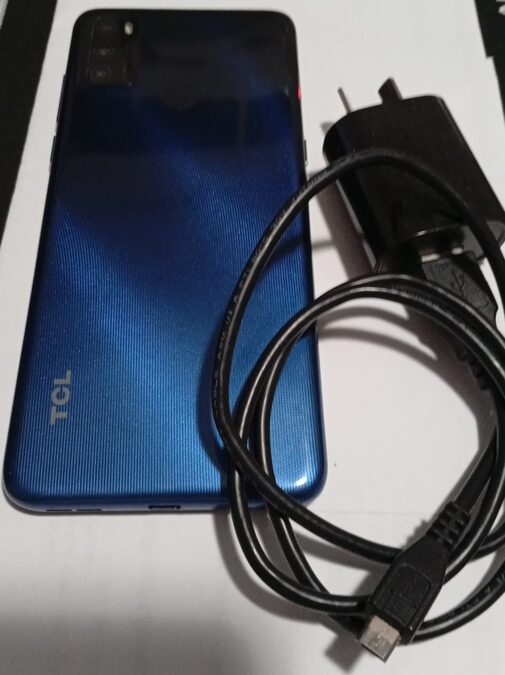 Celular TCL 20E 128 GB Azul